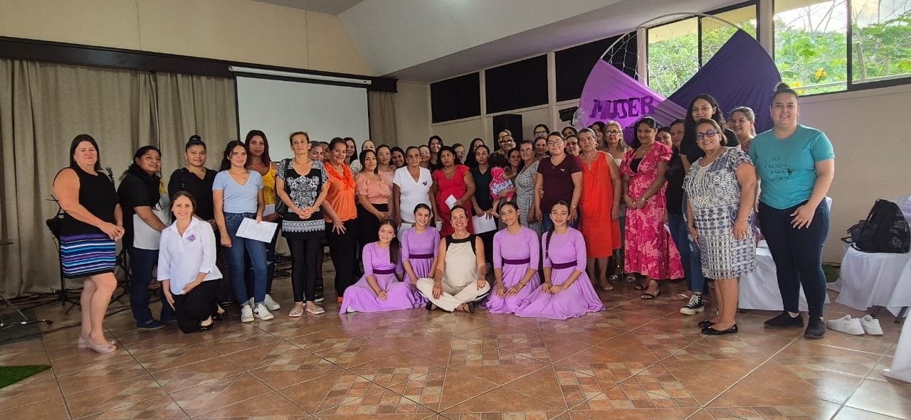 Encuentro de mujeres — charla de bienestar emocional
